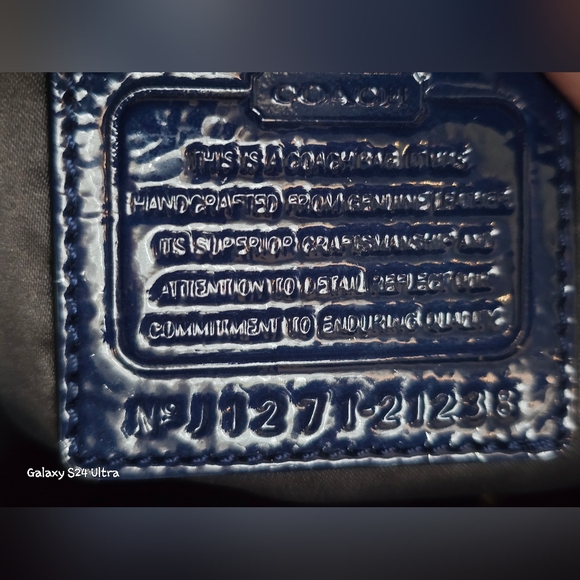 Coach Madison Maggie Patent Leather Shoulder Bag EUC w/ Twilly & Charm - Picture 10 of 17